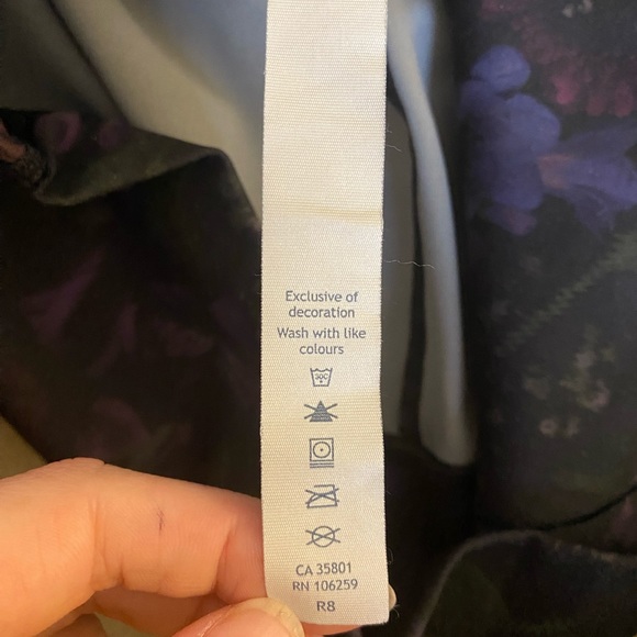 🌻lululemon Floral Capri Leggings - Picture 5 of 6